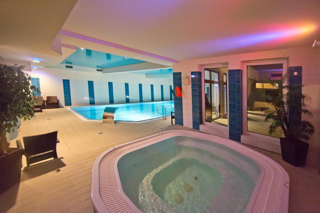 Hotel Kameralny Kielce Exterior photo